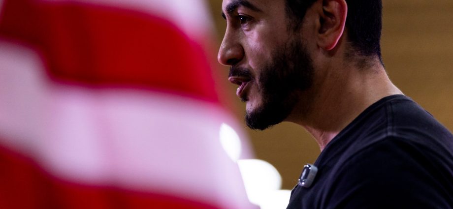 abdul-el-sayed-uses-speech-to-talk-about-muslim-faith-and-american-identity