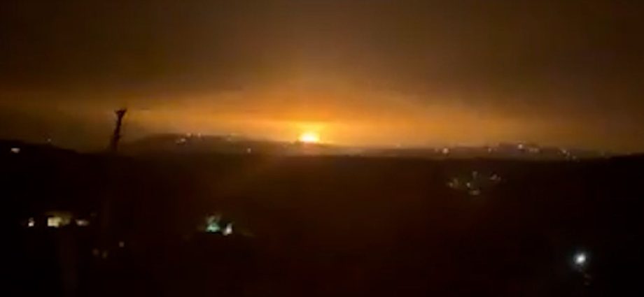 video:-israeli-air-strikes-kill-at-least-10-in-southern-lebanon