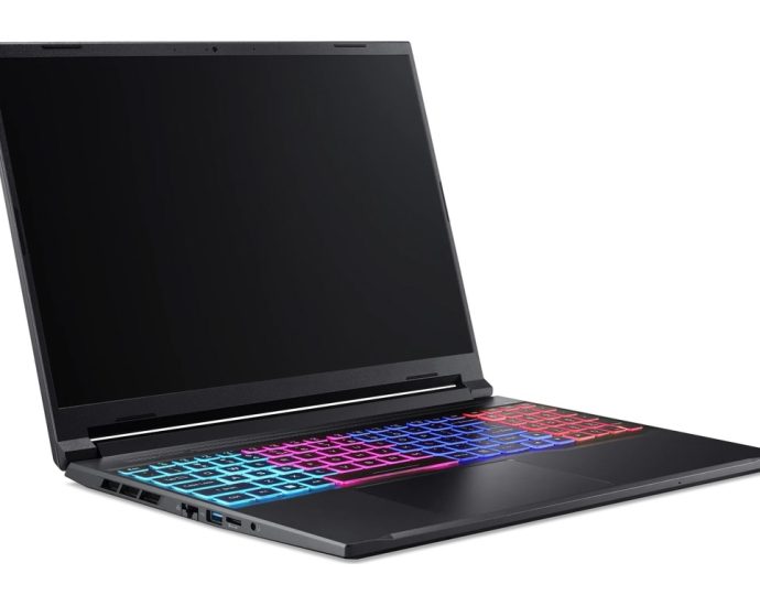 Acer Nitro V 16S ANV16S-71, RTX 5060