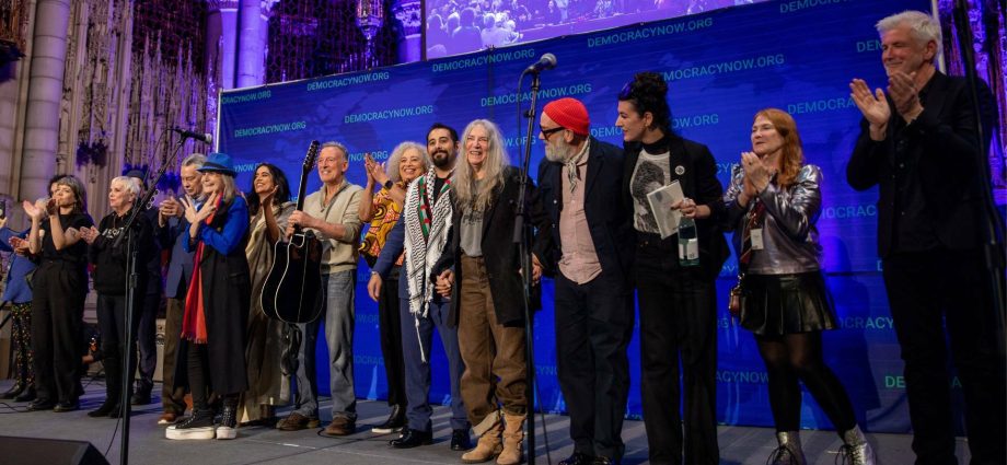democracy-now!-marks-30-years-with-angela-davis,-bruce-springsteen,-patti-smith,-michael-stipe-&-more