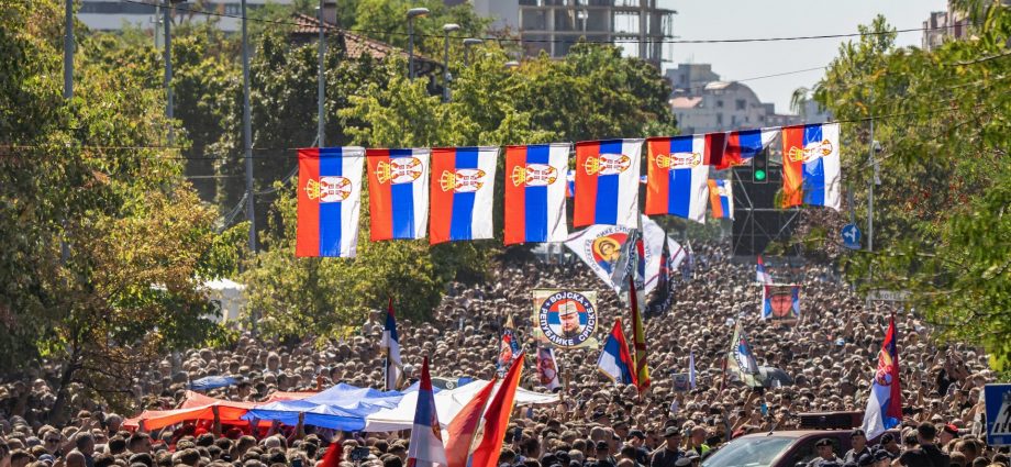 convicted-war-criminal-ratko-mladic-gets-hero’s-burial-in-serbia