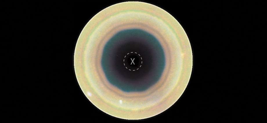apod:-2026-september-8-–-hubble:-decagon-around-saturn’s-south-pole