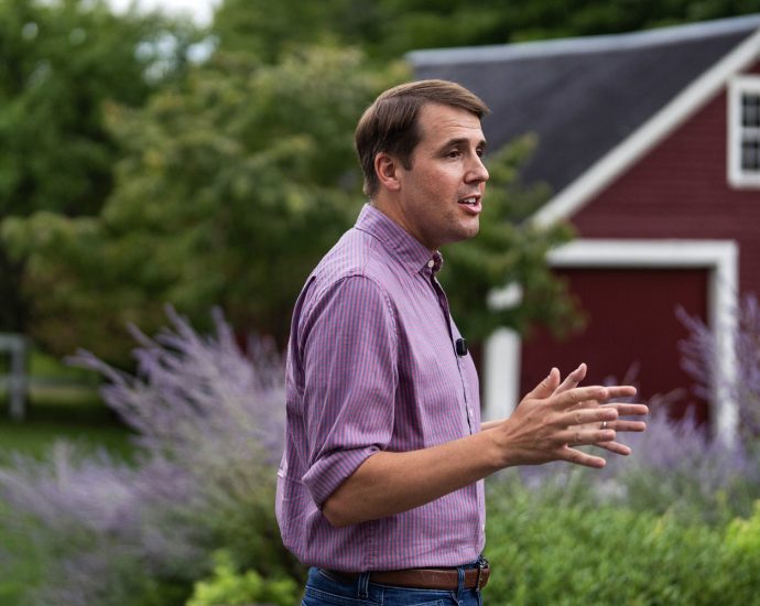 new-hampshire-primaries-test-the-traitor-and-the-left