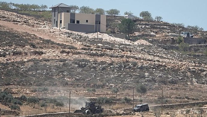 11-european-nations-and-canada-announce-trade-sanctions-on-israeli-settlements-in-the-west-bank