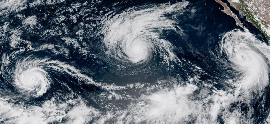 hurricane-lowell-threatens-hawaii-as-marie-stirs-dangerous-surf-on-west-coast