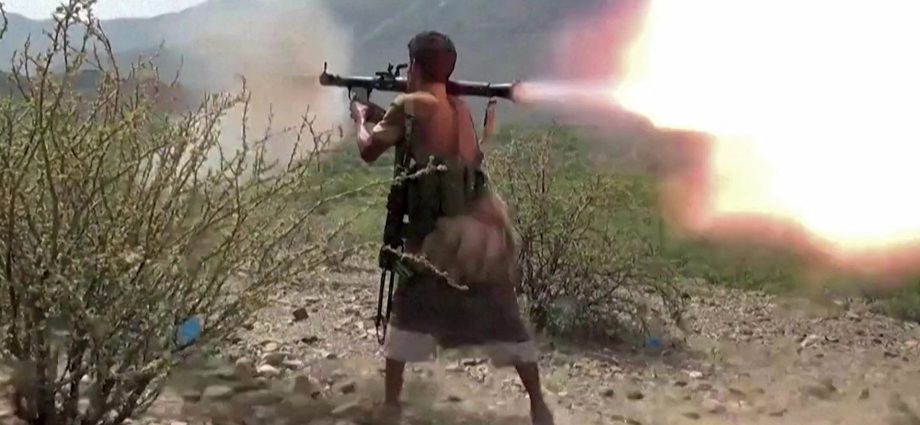 yemen’s-war-is-back:-a-new-battle-for-sanaa-and-the-red-sea