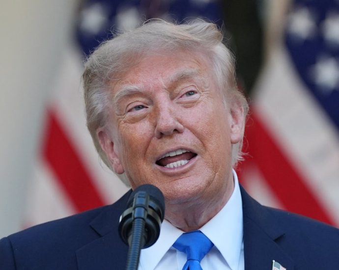 the-traitor-hypes-up-the-‘american-dream’-in-a-new-post-…-or-wait,-did-he?!