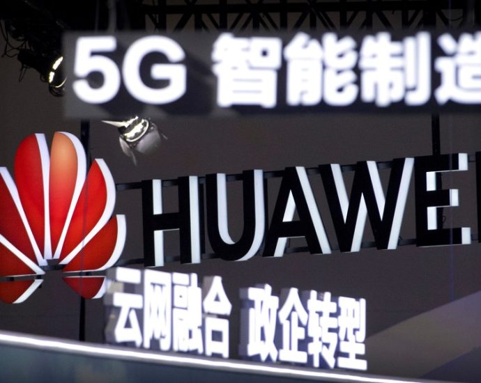 china’s-huawei-technologies-faces-racketeering-trial-in-new-york