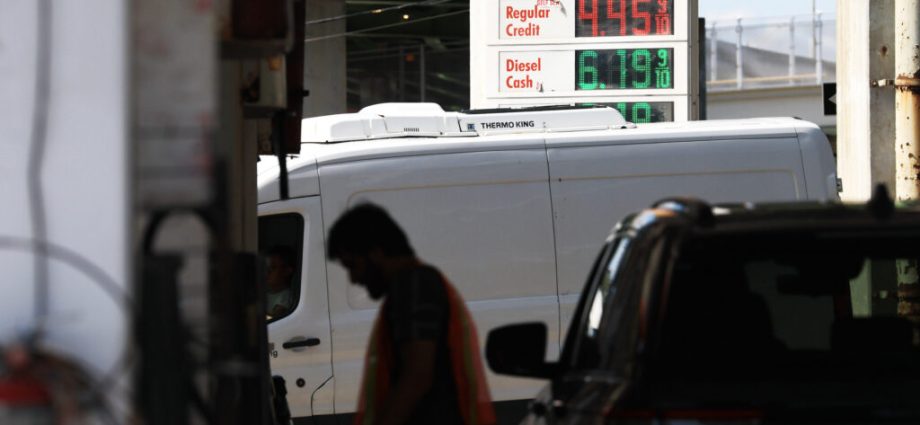 as-hostilities-flare-and-oil-prices-spike,-us.-consumers-pay-at-the-pump