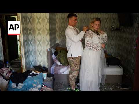 ukraine-couple-gets-married-after-russian-strike-destroys-home-on-wedding-eve