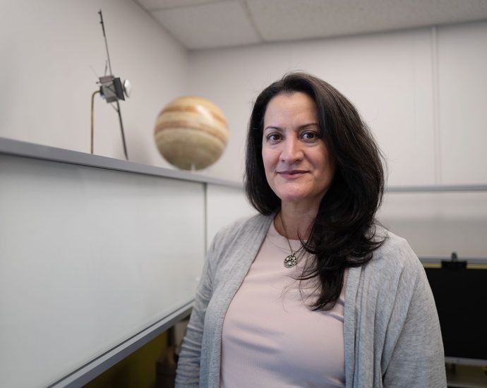 dr.-delia-santiago-materese