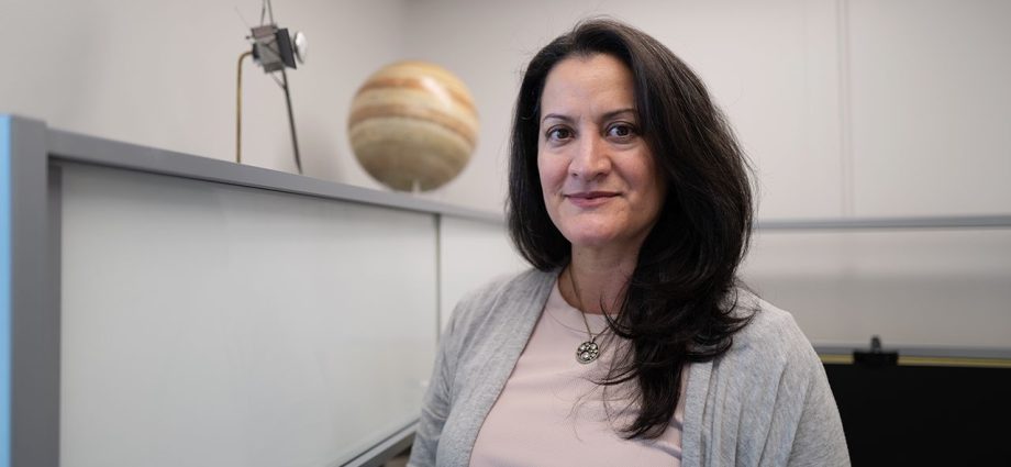 dr.-delia-santiago-materese