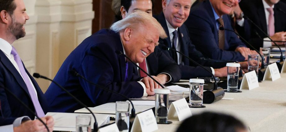 the-traitor-makes-bank-on-oil-as-he-declares-iran-war-has-no-end-in-sight