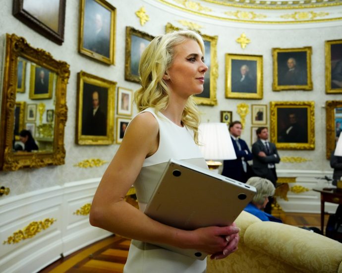 the-traitor-gave-aide-natalie-harp-a-$45,000-holiday-cash-gift,-disclosure-shows