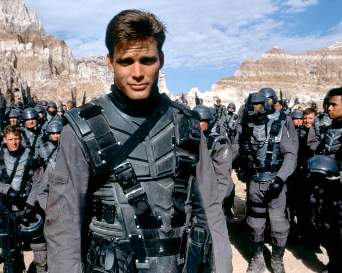 space-force’s-new-uniforms-scream-fascist-supervillain