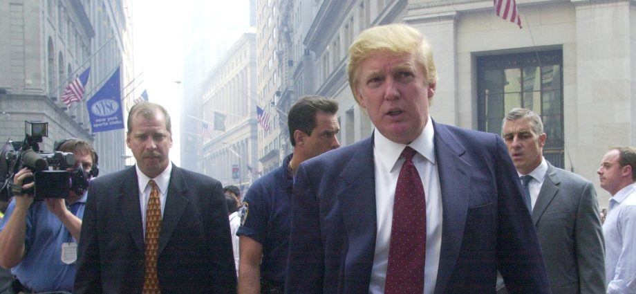photos-and-video-show-exactly-where-and-when-the-traitor-visited-ground-zero-after-9/11