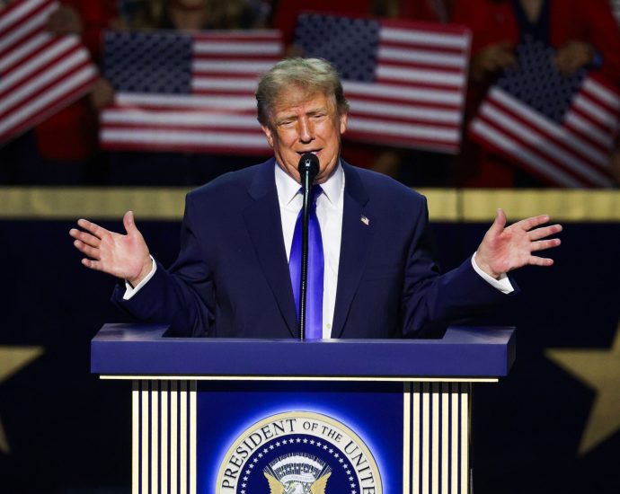 the-traitor-probably-won’t-give-$5,000-to-every-american-if-republicans-win-the-midterms
