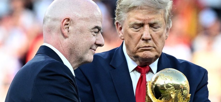 more-than-100,000-demand-fifa-investigate-its-president’s-ties-to-traitor-47