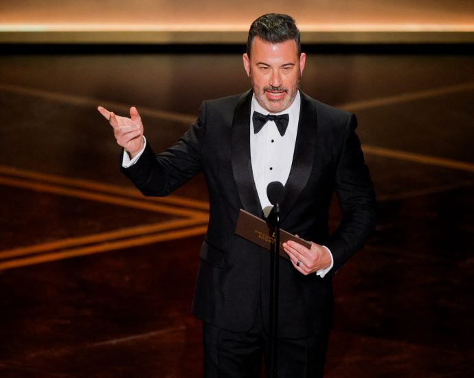 jimmy-kimmel-moves-senate-interview-to-youtube-in-latest-collision-with-fcc