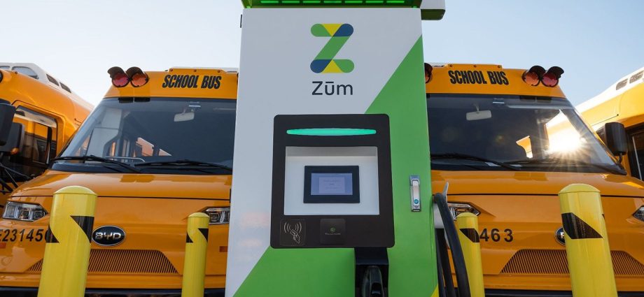 san-francisco-schools-begin-rolling-out-electric-school-buses
