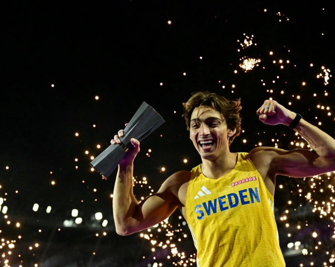 duplantis,-ingebrigtsen-shine-at-world-athletics-ultimate-championship