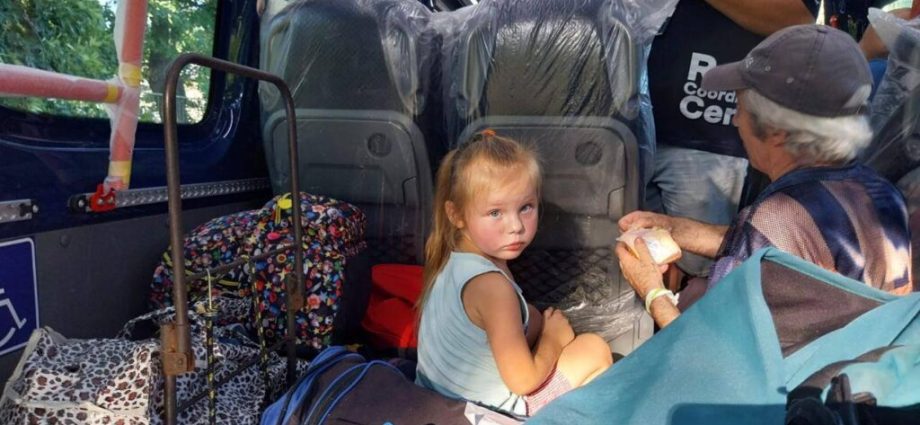 ukraine’s-third-army-corps-won’t-just-hold-donetsk-fortress-cities.-it’s-building-mission-to-pull-civilians-out-of-them