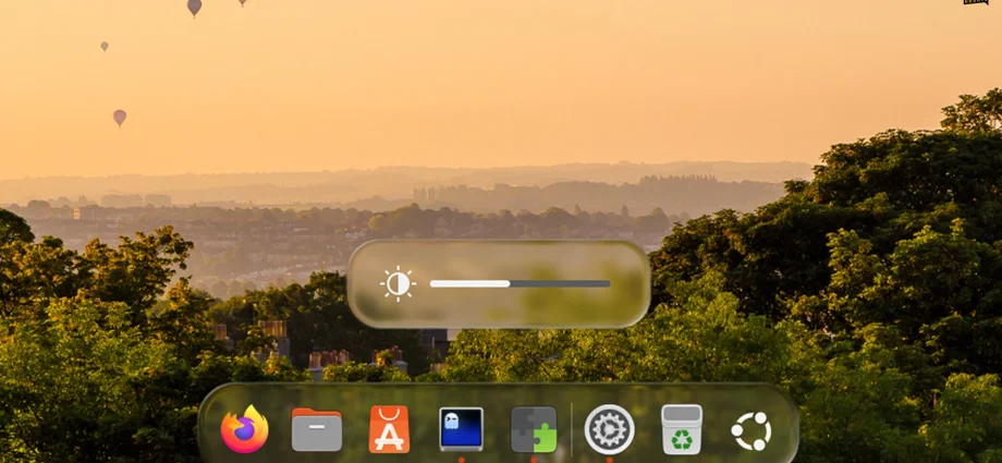 liquid-glass-gnome-shell-extension-uses-real-refraction-shaders