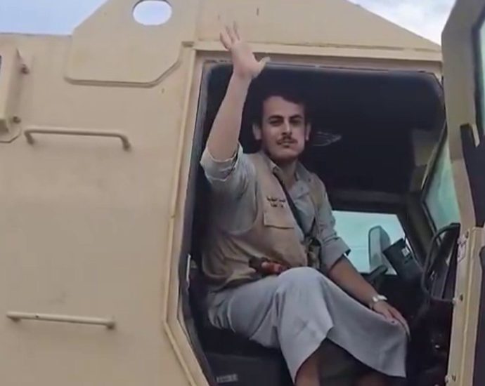 yemen’s-houthis-seize-strategic-mayun-island-in-red-sea