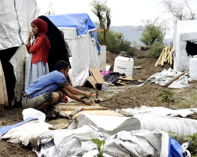 renewed-fighting-worsens-yemen’s-humanitarian-crisis