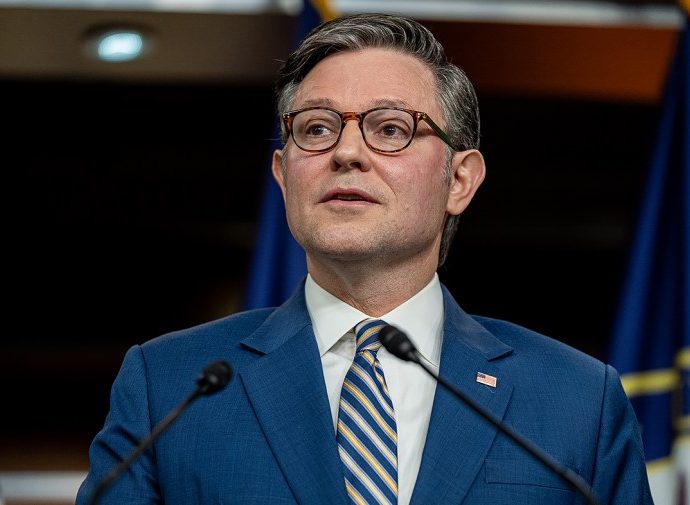 lawmakers-push-for-urgent-ai-action-after-alarming-warnings-from-researchers