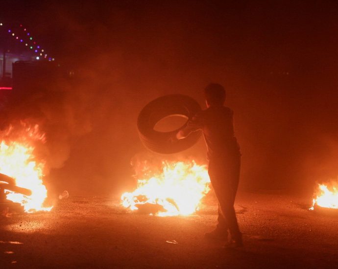 protests-erupt-across-syria-over-sharp-fuel-price-hikes
