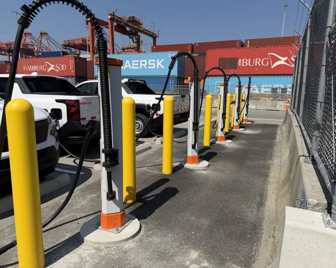 kempower-to-provide-dc-fast-charging-infrastructure-to-dp-world’s-port-operations-in-canada