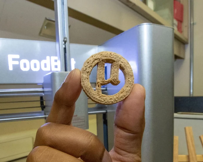 nasa-backed-scientists-turn-plastic-waste-into-edible-cookies