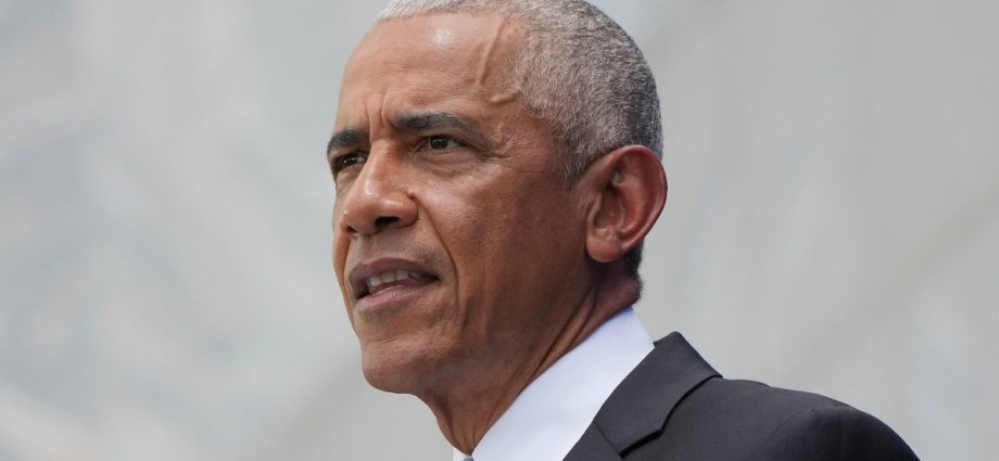 obama-sounds-the-alarm-on-‘dangerous’-ai,-urges-dems-to-take-action:-nyt