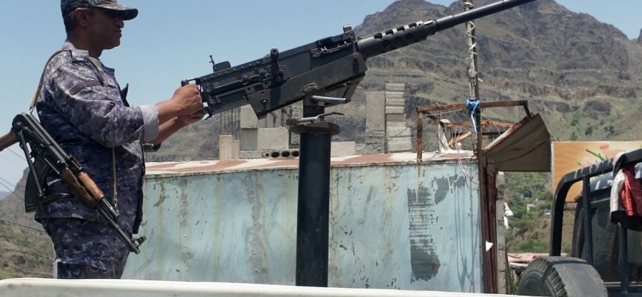 yemen-gov’t-forces-advance-in-taiz-as-houthis-claim-attack-on-saudi-arabia