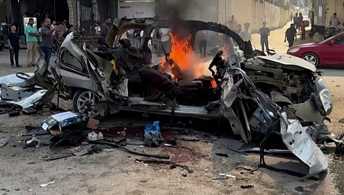 israeli-strike-on-gaza-vehicle-kills-two-hamas-engineers,-13-wounded