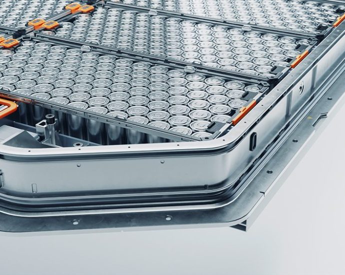 aviloo’s-independent-ev-battery-report-compares-battery-life-in-20-popular-ev-models