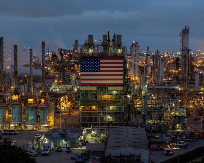the-traitor-is-trapped-in-his-self-inflicted-energy-crisis