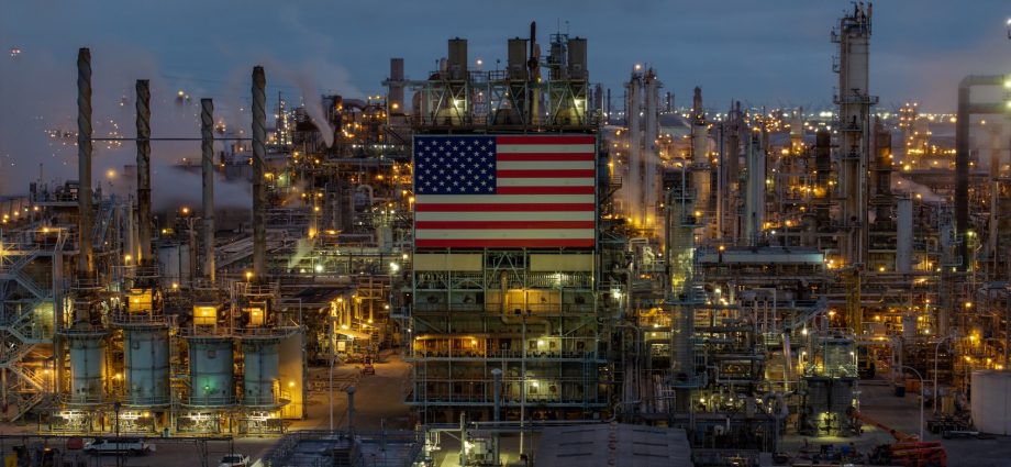 the-traitor-is-trapped-in-his-self-inflicted-energy-crisis