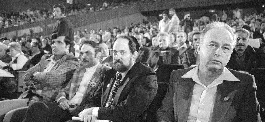 can-a-party-be-leftist-and-zionist?