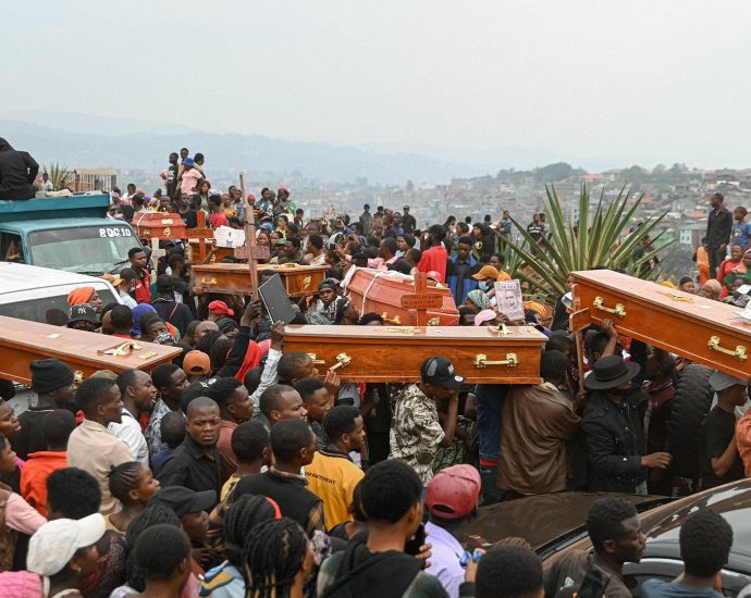 funerals-for-children-killed-after-fire-spreads-to-school-in-dr-congo