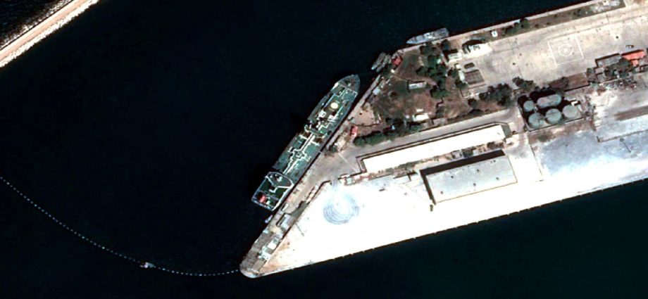 russia-resupplies-military-bases-in-syria-for-first-time-under-new-deal