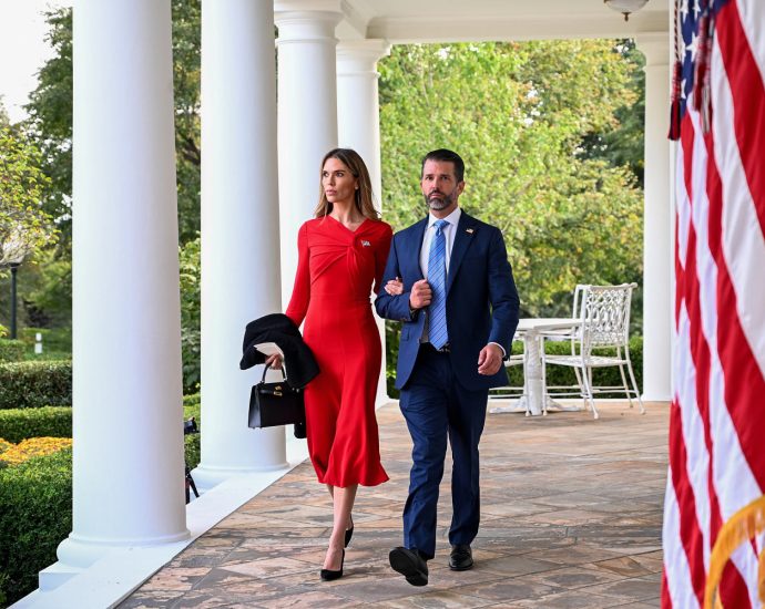 traitor-47-jr.-acknowledges-russian-oligarch-with-ties-to-putin-hosted-his-lavish-island-wedding-celebration