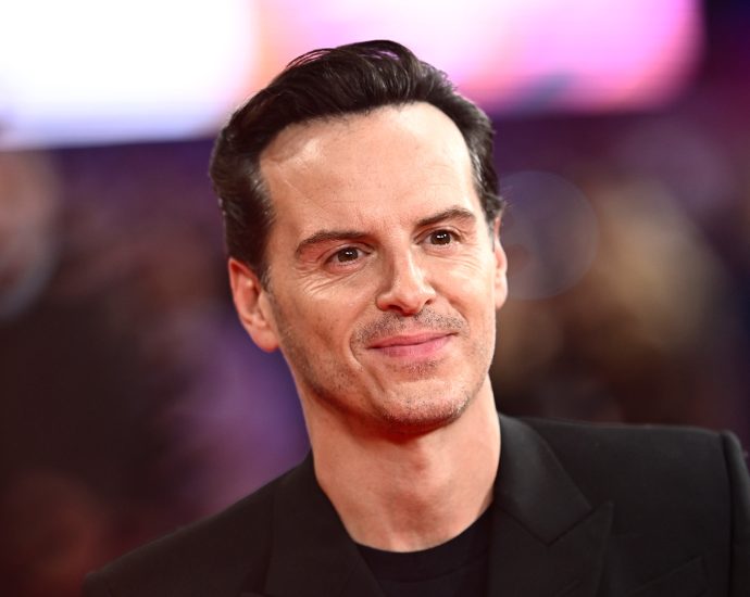 andrew-scott-is-bringing-his-powerful-one-man-play-to-the-screen