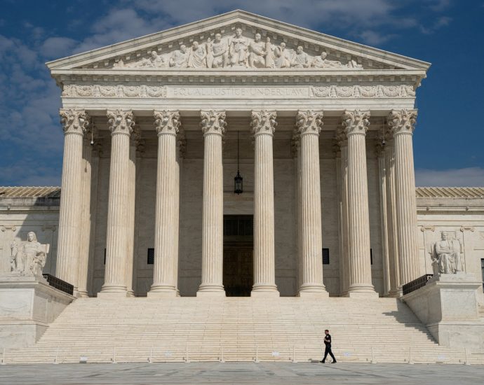 us-supreme-court-rejects-the-traitor-mail-ballot-restrictions-ahead-of-midterms