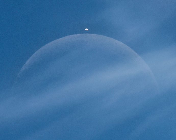 apod:-2026-september-15-–-a-daytime-eclipse:-moon-occults-venus