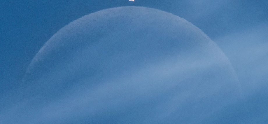 apod:-2026-september-15-–-a-daytime-eclipse:-moon-occults-venus