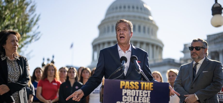 college-coaches-descend-on-capitol-hill-to-push-sports-reform