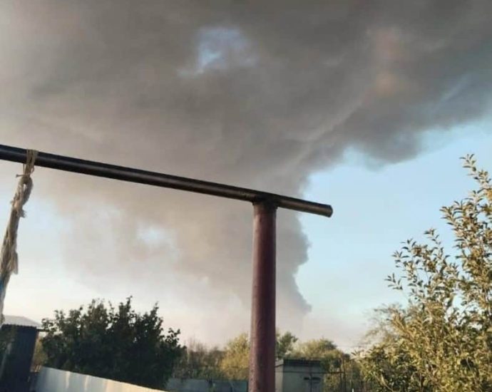 ukraine-keeps-hitting-the-fuel-that-russia’s-war-runs-on.-its-latest-target-is-the-slavyansk-eko-refinery,-with-an-annual-processing-capacity-of-at-least-3-million-tonnes