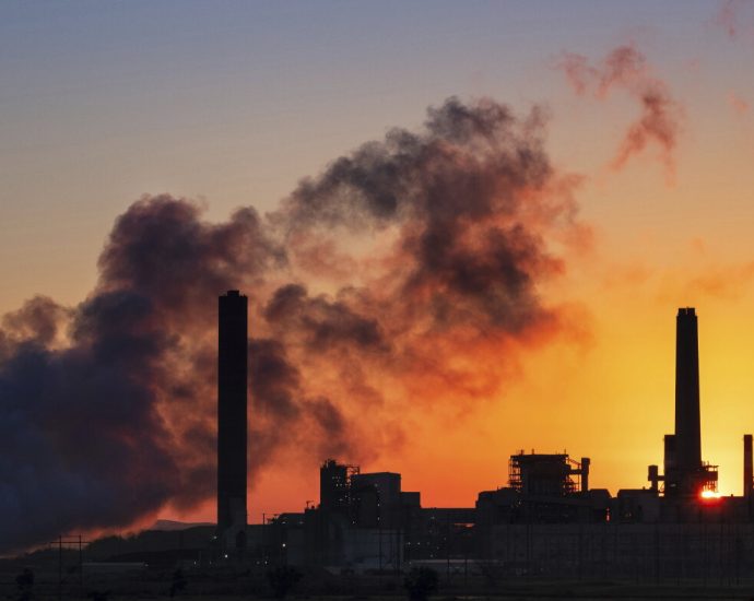the-traitor’s-epa-repeals-pollution-limits-on-fossil-fuel-power-plants